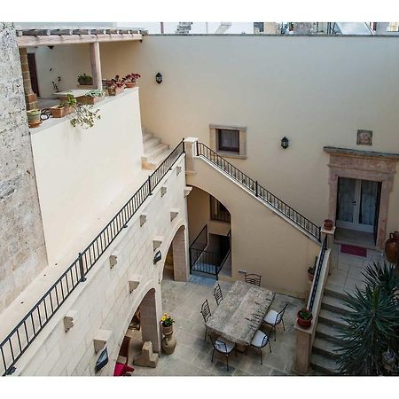 Palazzo Mellacqua Castiglione d'Otranto エクステリア 写真