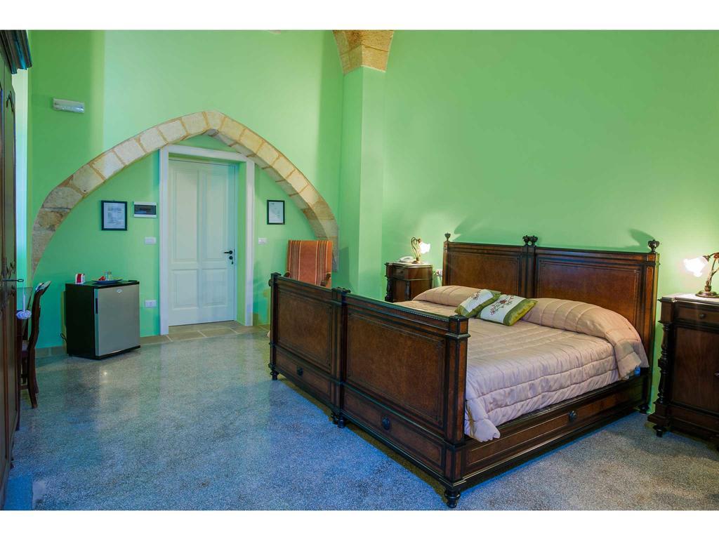 Palazzo Mellacqua Castiglione d'Otranto エクステリア 写真