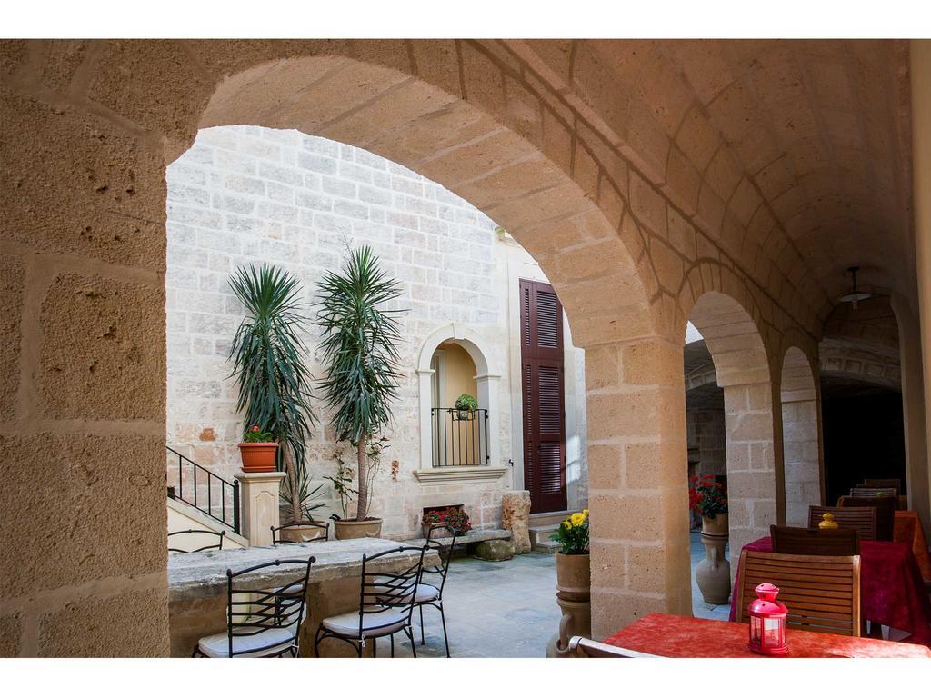Palazzo Mellacqua Castiglione d'Otranto エクステリア 写真